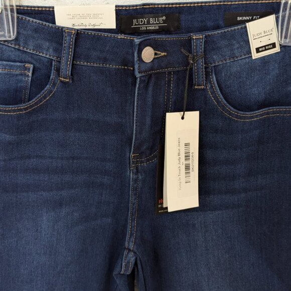 NWT Judy Blue Mid-Rise Skinny Jeans, 9/29 - Picture 2 of 4